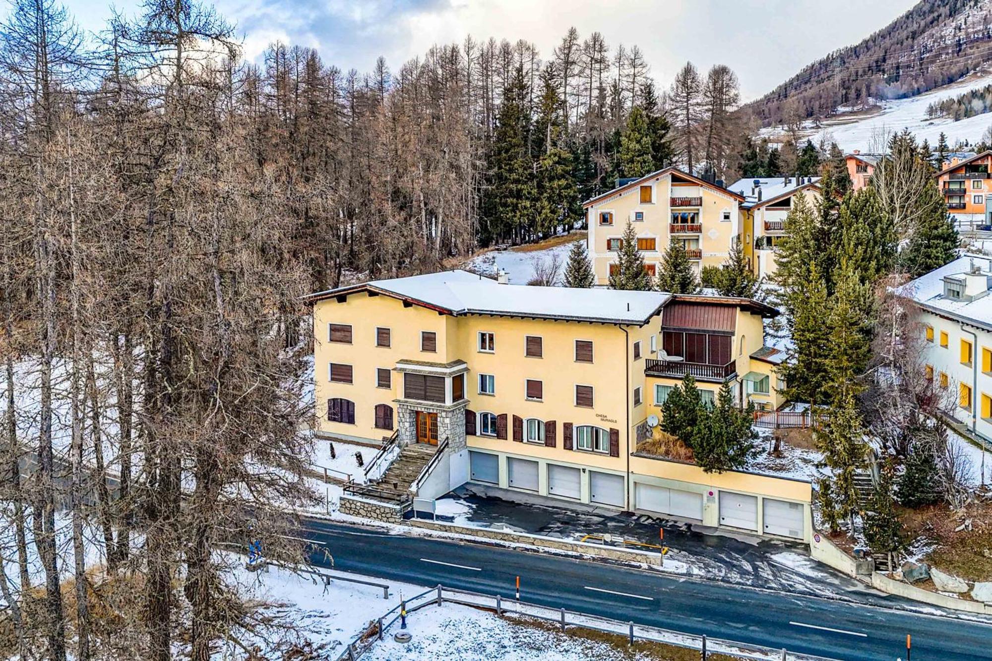 Luxury Apartment Near St Moritz Pontresina Exterior photo